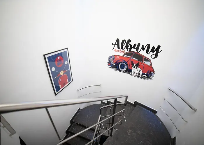 Hostal Albany